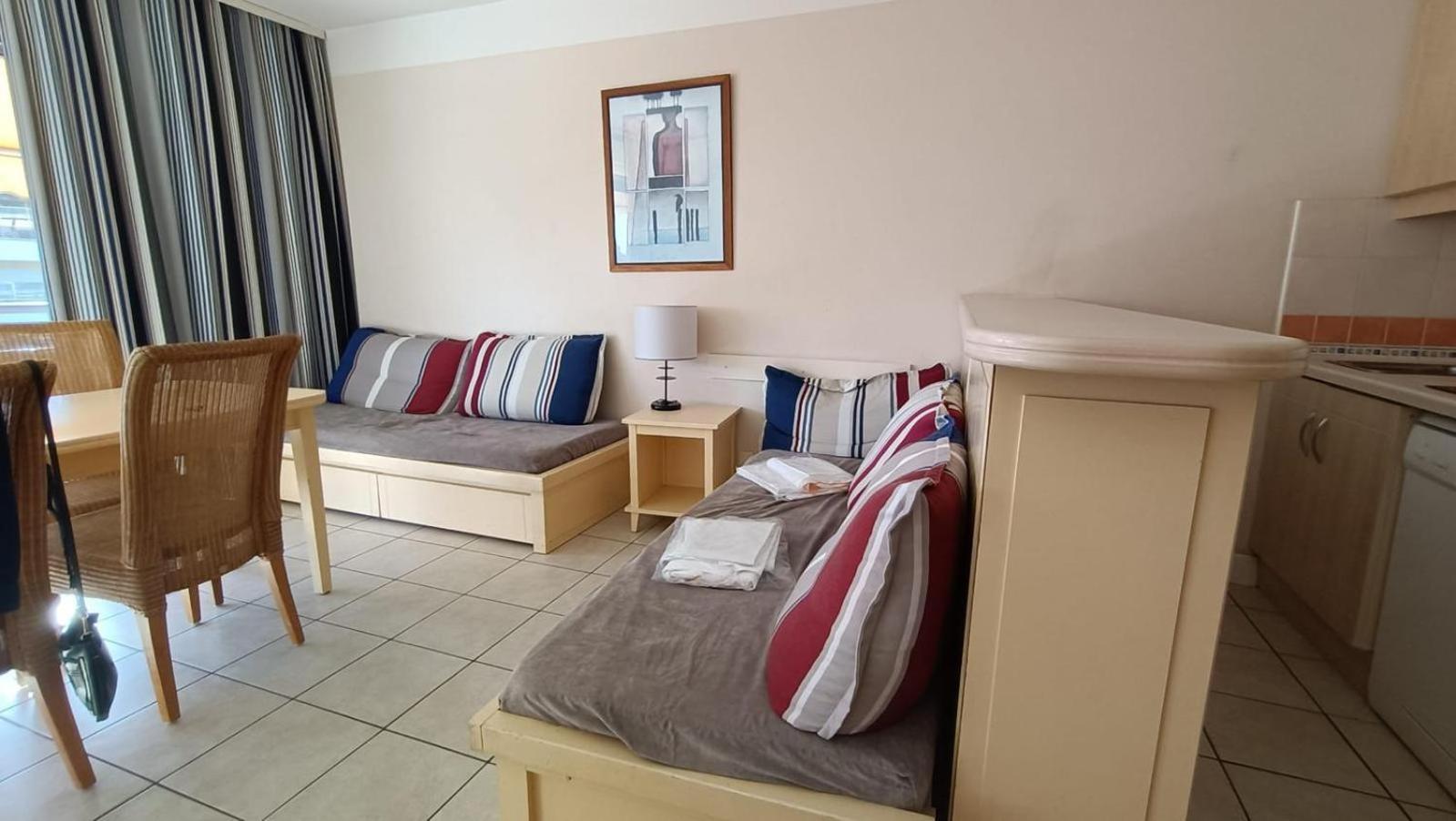 Inter-Residences Heliotel Marine Saint-Laurent-du-Var Ngoại thất bức ảnh