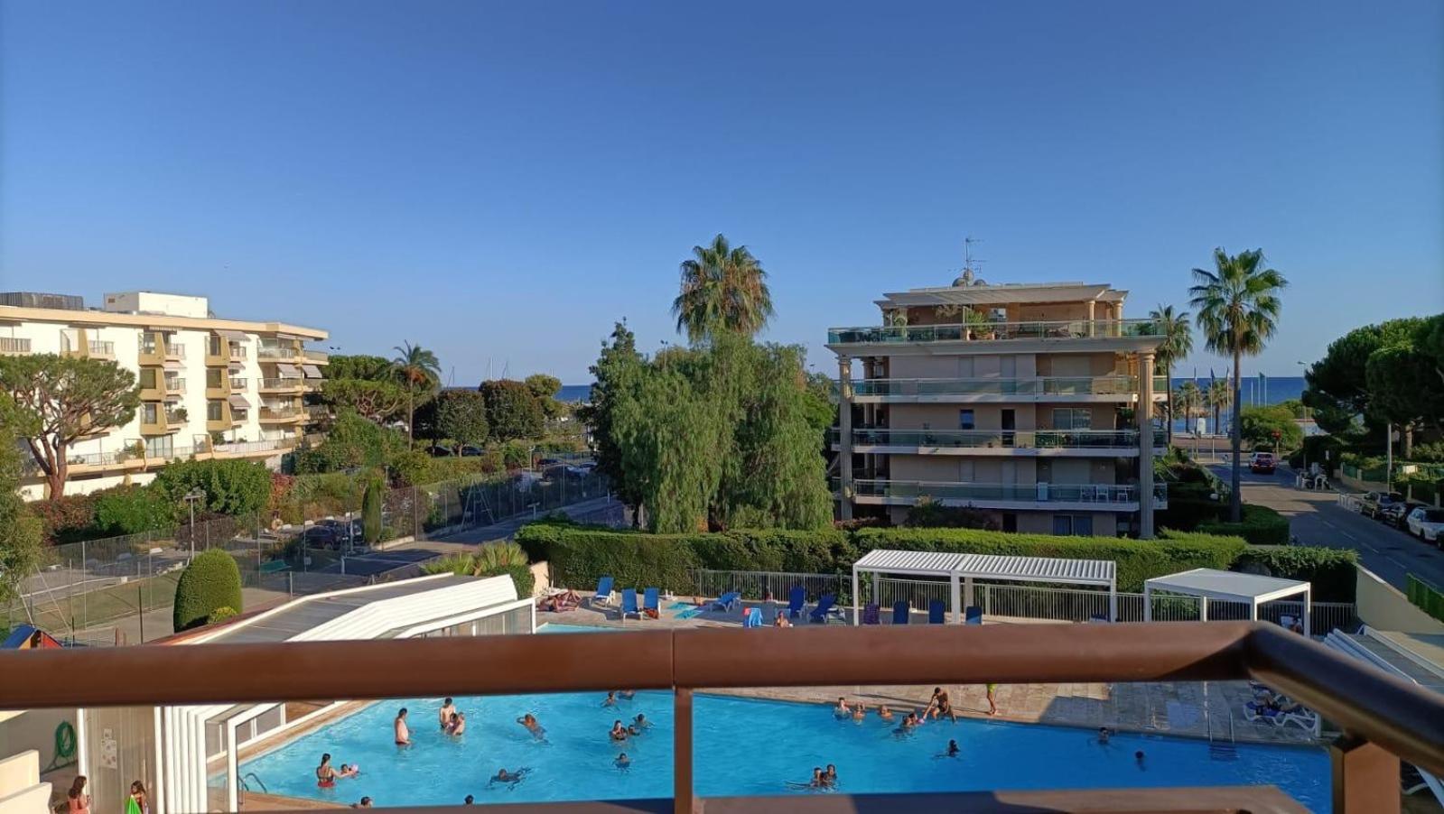 Inter-Residences Heliotel Marine Saint-Laurent-du-Var Ngoại thất bức ảnh